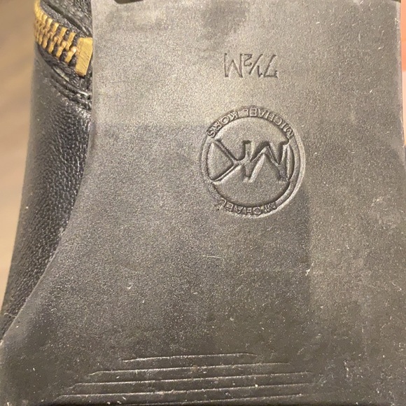 Micheal Kors leather knee high boots - Picture 4 of 5